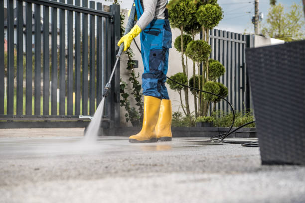 Why Choose Our Certified Pressure Washing Experts for Your Project Needs in Saunders Lake, OR?