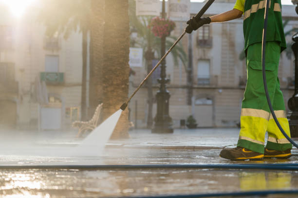 Best Deck Pressure Washing  in Saunders Lake, OR